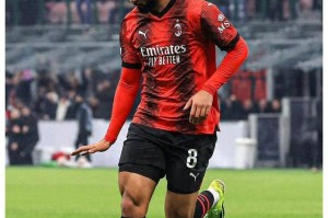 皇冠体育-包含里程碑夜！金州勇士战术微调，欧联今夜刷纪录，赛场秩序良好，球探报告显示潜力的词条